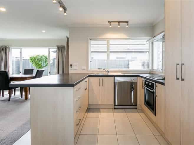 2a McNaughton Place, Onekawa