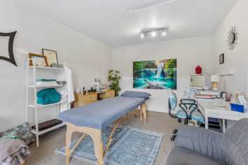 LIVE, WORK & INVEST - A SMART ENTRY POINT