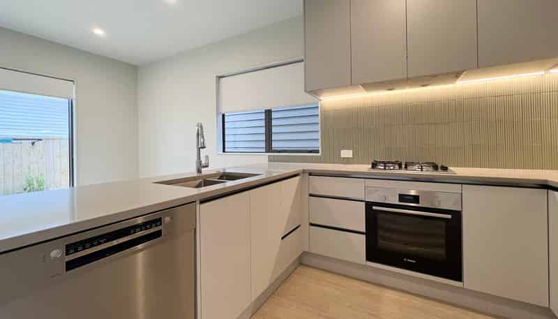 46C Tiroroa Avenue, Te Atatu South