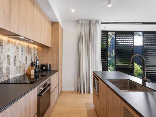 9B Fourth Avenue, Onetangi