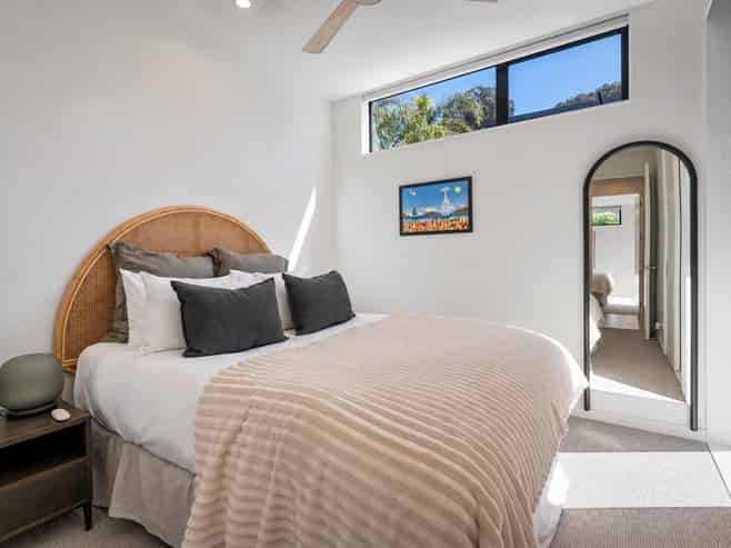 9B Fourth Avenue, Onetangi