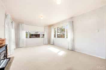 49B Shakespeare Avenue, Trentham