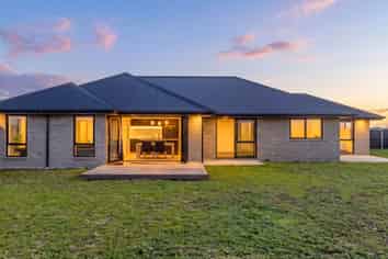 25 Kersey Avenue, DARFIELD