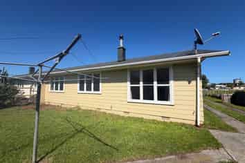 12 Edinburgh Street, Patea