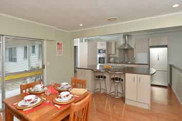 20 Eden Terrace, Kamo