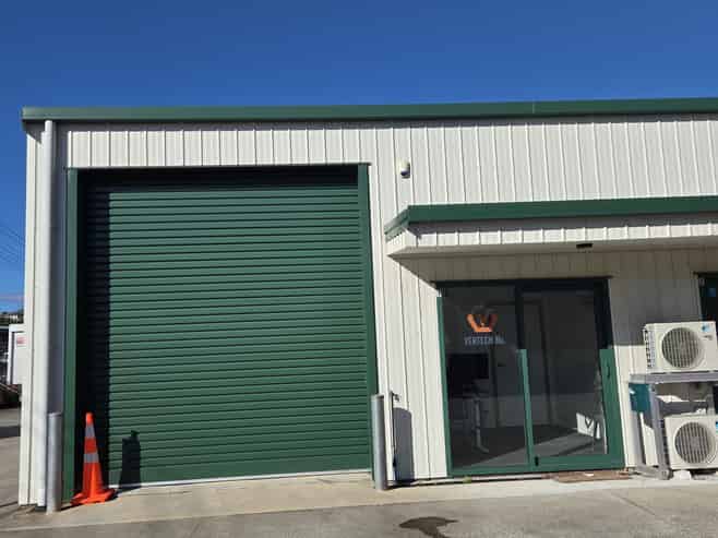 Commercial Unit for Lease in Westown