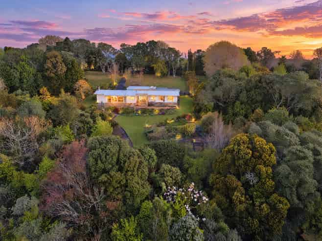 182 Redoubt Road, Manukau