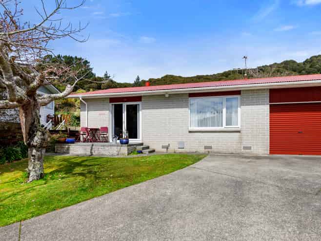 73A Holland Street, Wainuiomata