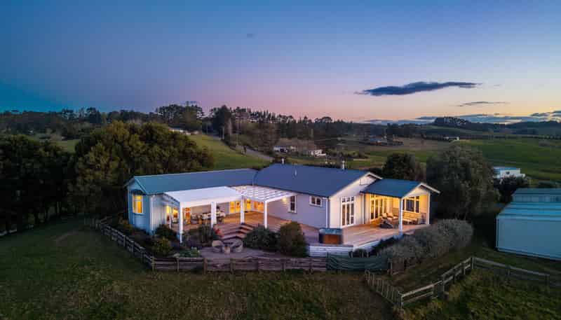 656 Horseshoe Bush Road, Waitoki