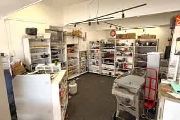 Prominent 65sqm Retail | Glen Eden