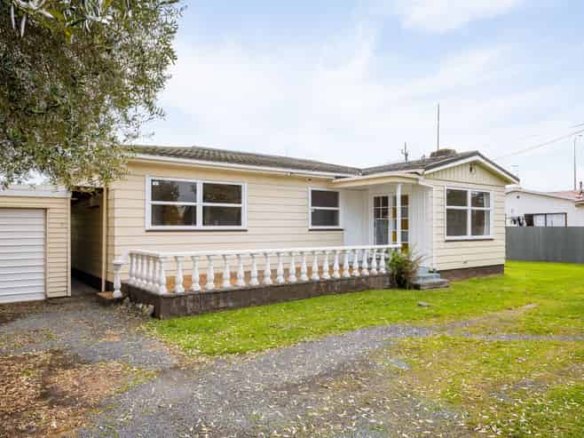 209 Clyde Street, Hamilton East