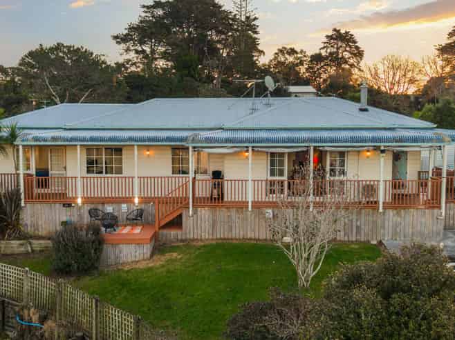 23 Waitakere Road, Waitakere