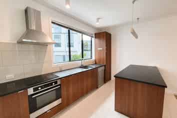 76 Norwood Drive, Flat Bush