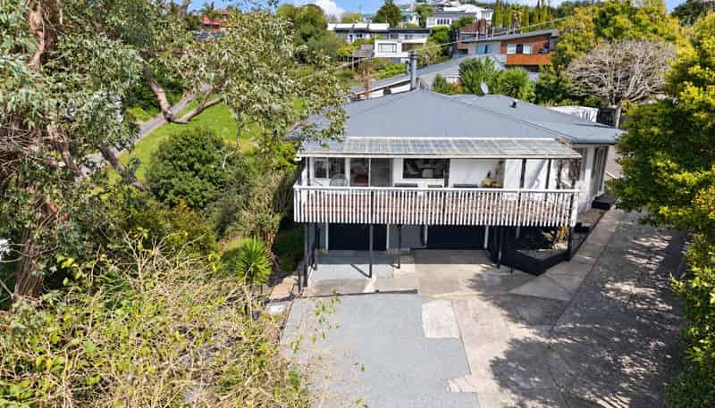 16 Flounder Point Road, Stillwater