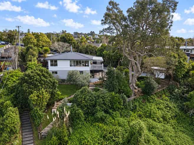 16 Flounder Point Road, Stillwater