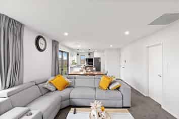 27 Lunn Cr, Leeston