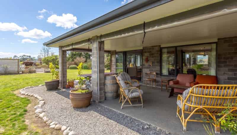 244 Dakins Road, East Taratahi