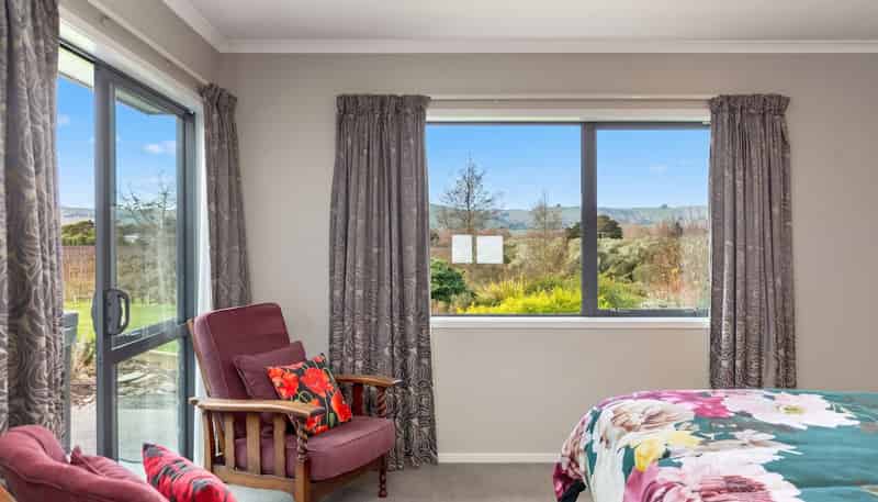 244 Dakins Road, East Taratahi