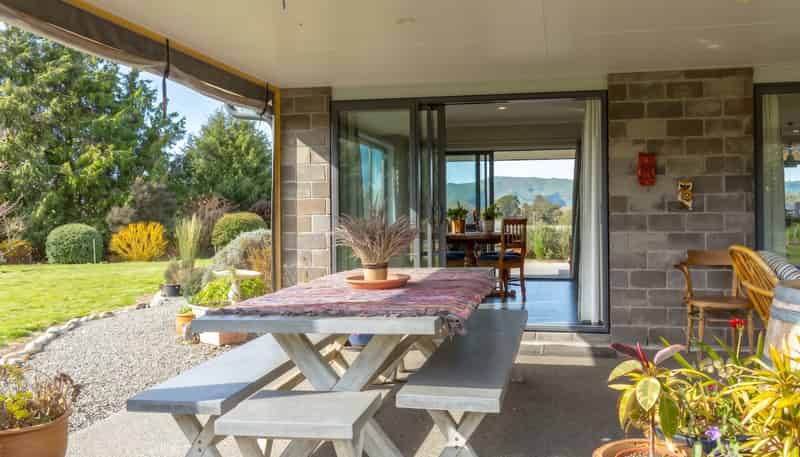 244 Dakins Road, East Taratahi