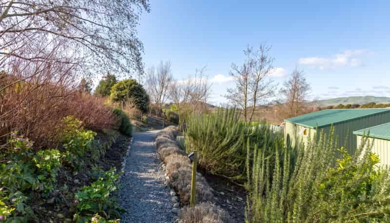 244 Dakins Road, East Taratahi