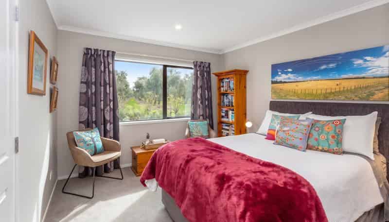 244 Dakins Road, East Taratahi