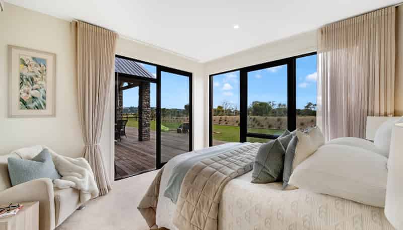 200 Potts Road, Whitford