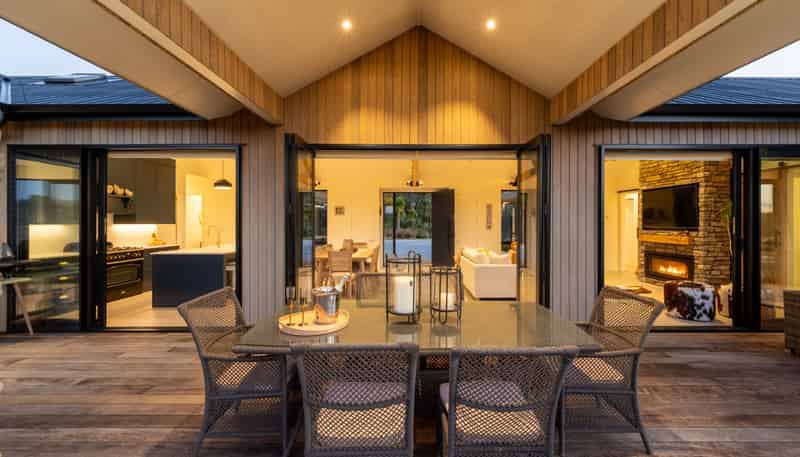 200 Potts Road, Whitford