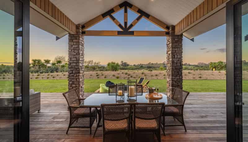 200 Potts Road, Whitford
