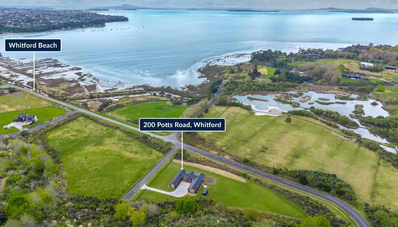 200 Potts Road, Whitford