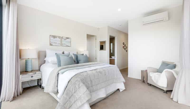 200 Potts Road, Whitford
