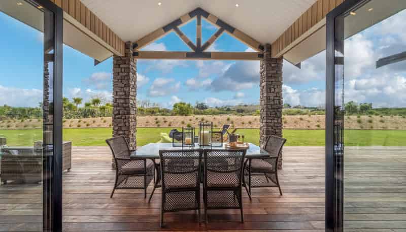 200 Potts Road, Whitford