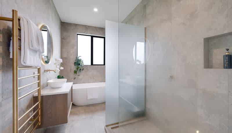 200 Potts Road, Whitford