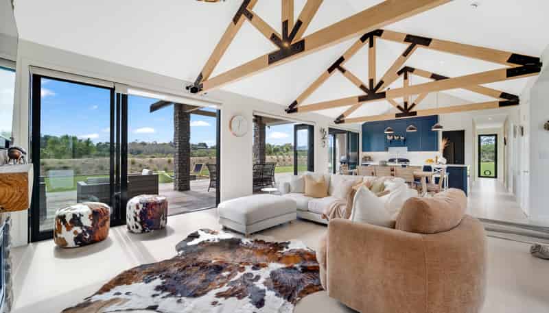200 Potts Road, Whitford