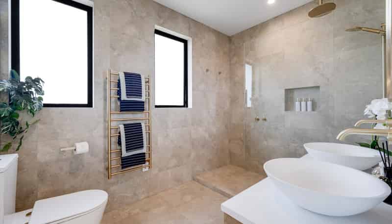 200 Potts Road, Whitford
