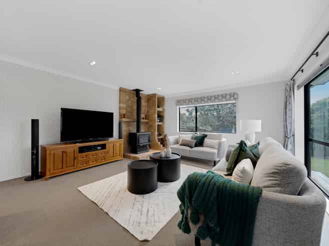 12 Lochend Place, Highland Park