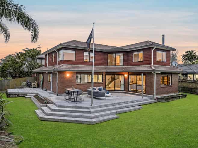 12 Lochend Place, Highland Park