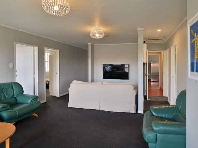 409 King Street South, Hastings