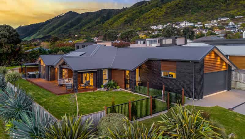 20 Karearea Avenue, Waikanae