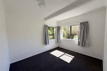 7 Teal Valley Road, Hira