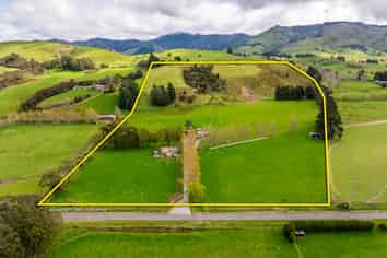 421 Haringa Road, Carterton