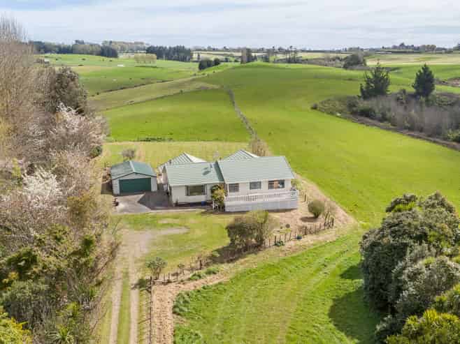 16 Twin Peaks Grove, Koputaroa