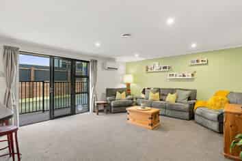 2/32A Archer Street, Parkside