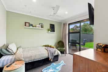 2/32A Archer Street, Parkside