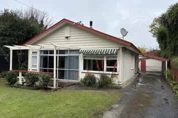 27 Score Road, Inner Kaiti