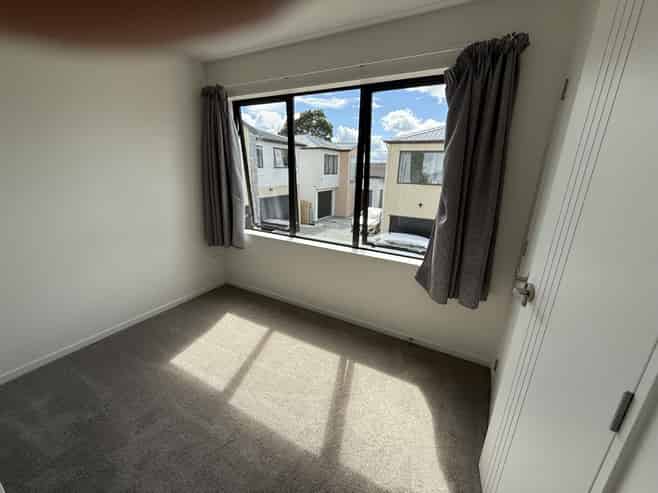 7/116 Colwill Road, Massey