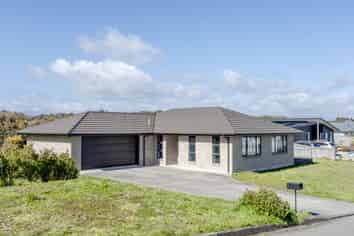 8 Holly Robinson Place, Hokitika