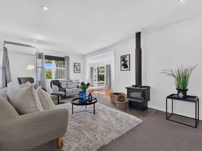79 Woodward Street, Featherston