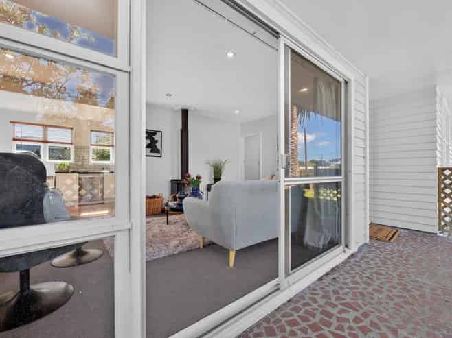 79 Woodward Street, Featherston