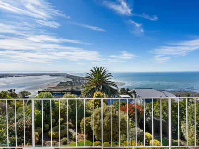 24 Panorama Road, Sumner