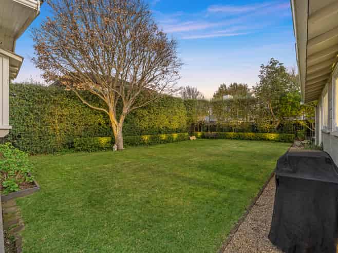 9 Ambury Avenue, Royal Oak